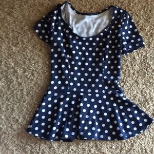Short sleeve navy and white polka dot top